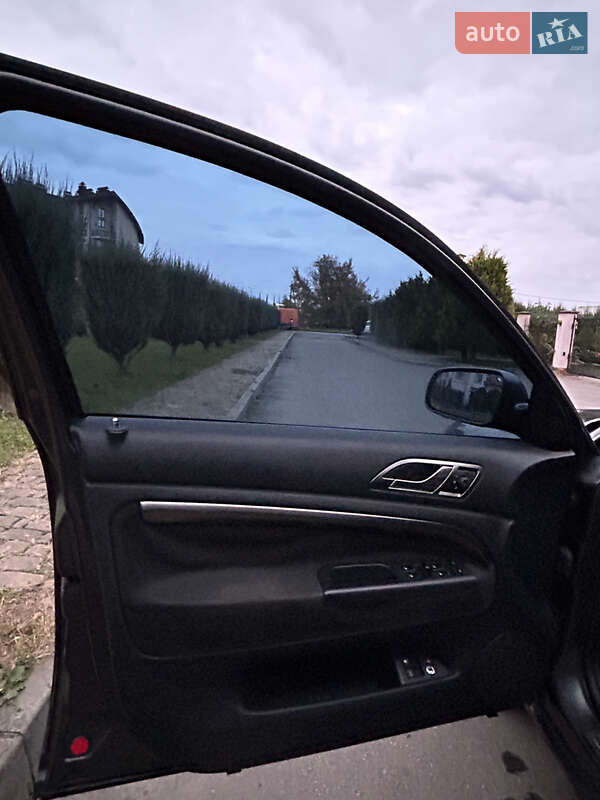 Ліфтбек Skoda Superb 2002 в Шептицькому