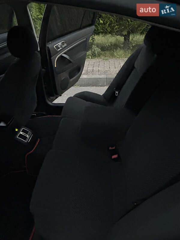 Ліфтбек Skoda Superb 2002 в Шептицькому