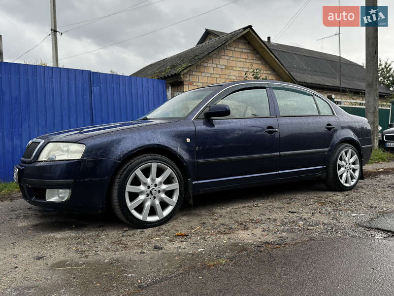 Лифтбек Skoda Superb 2003 в Киеве
