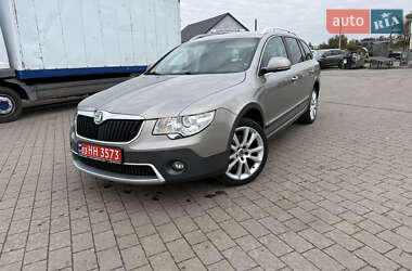 Універсал Skoda Superb 2013 в Львові