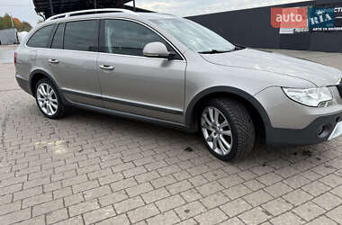 Універсал Skoda Superb 2013 в 