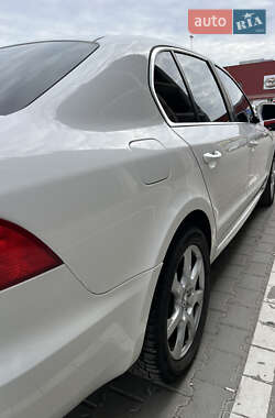 Ліфтбек Skoda Superb 2013 в 