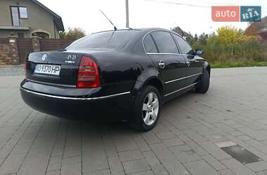 Лифтбек Skoda Superb 2002 в 