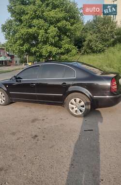 Лифтбек Skoda Superb 2002 в 