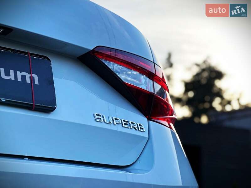 Лифтбек Skoda Superb 2019 в Киеве