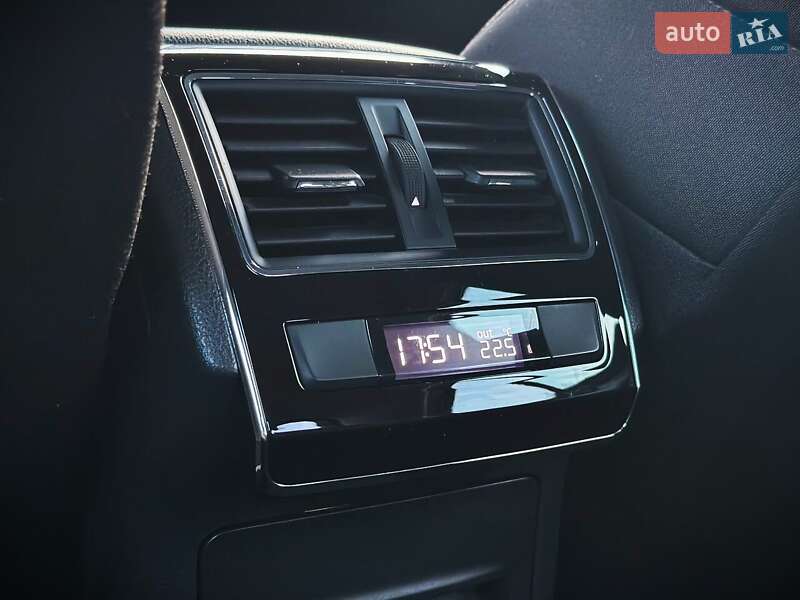 Лифтбек Skoda Superb 2019 в Киеве
