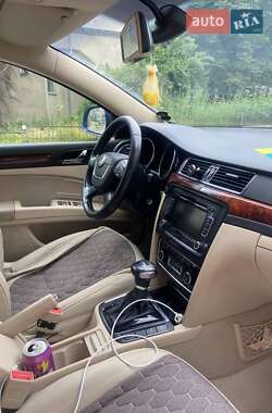 Лифтбек Skoda Superb 2009 в 