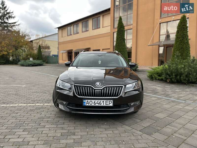 Універсал Skoda Superb 2016 в Береговому