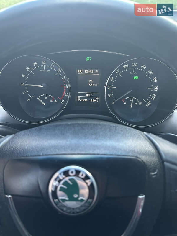 Універсал Skoda Superb 2011 в Івано-Франківську фото 16 Універсал Skoda Superb 2011 в Івано-Франківську