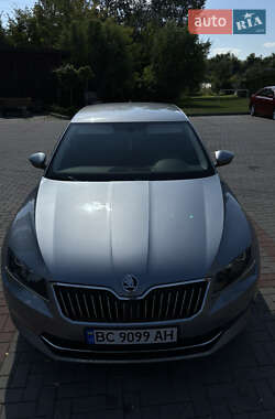 Ліфтбек Skoda Superb 2016 в Золочеві