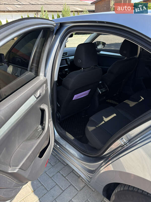 Ліфтбек Skoda Superb 2016 в Золочеві фото 17 Ліфтбек Skoda Superb 2016 в Золочеві