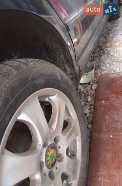 Лифтбек Skoda Superb 2003 в  фото 2 Лифтбек Skoda Superb 2003 в