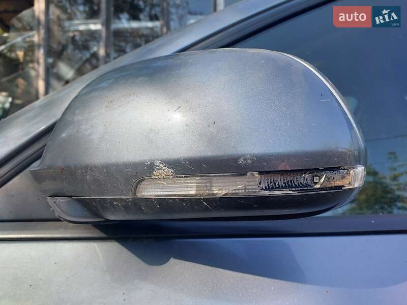 Універсал Skoda Superb 2012 в Дніпрі