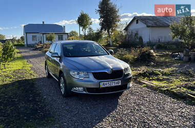 Ліфтбек Skoda Superb 2012 в Львові