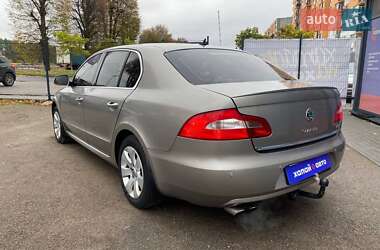 Ліфтбек Skoda Superb 2010 в  фото 7 Ліфтбек Skoda Superb 2010 в