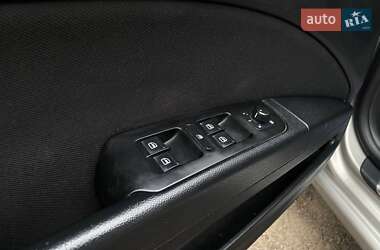 Ліфтбек Skoda Superb 2010 в  фото 9 Ліфтбек Skoda Superb 2010 в