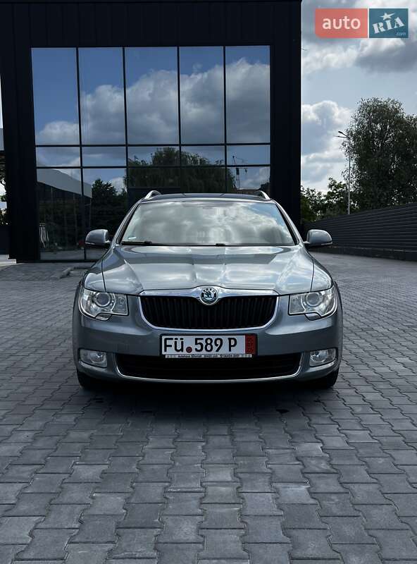 Универсал Skoda Superb 2012 в Каменец-Подольском