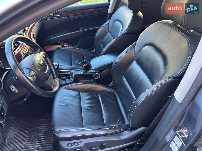 Универсал Skoda Superb 2012 в Каменец-Подольском