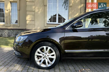 Універсал Skoda Superb 2014 в  фото 38 Універсал Skoda Superb 2014 в