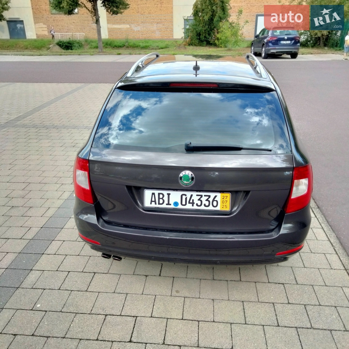 2010 Skoda Superb - мініатюра 5
