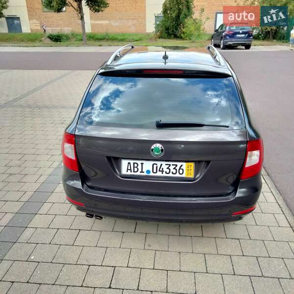 Универсал Skoda Superb 2010 в Хмельницком