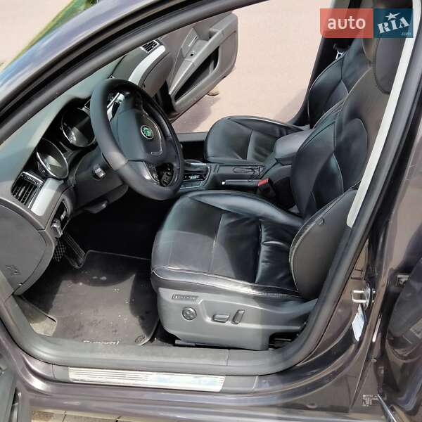 Универсал Skoda Superb 2010 в Хмельницком