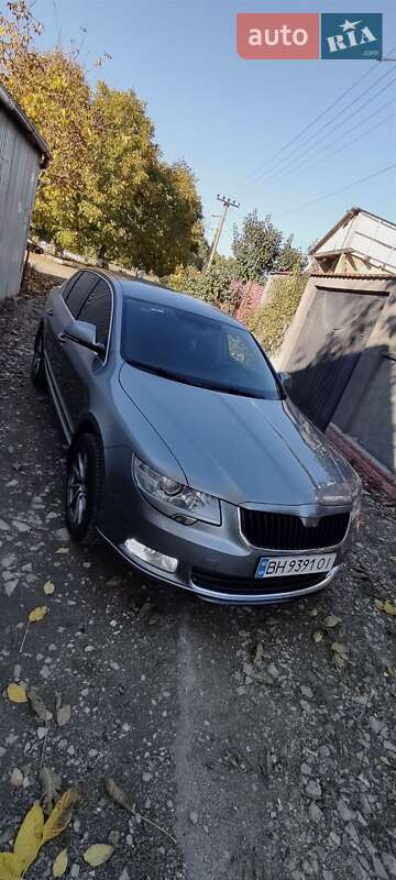 Лифтбек Skoda Superb 2011 в Одессе