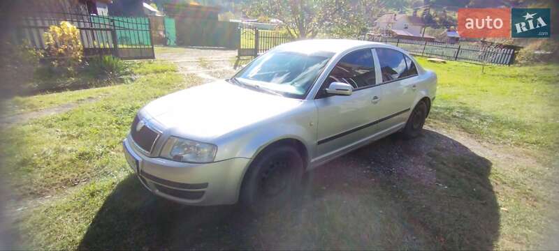 Skoda Superb 2002