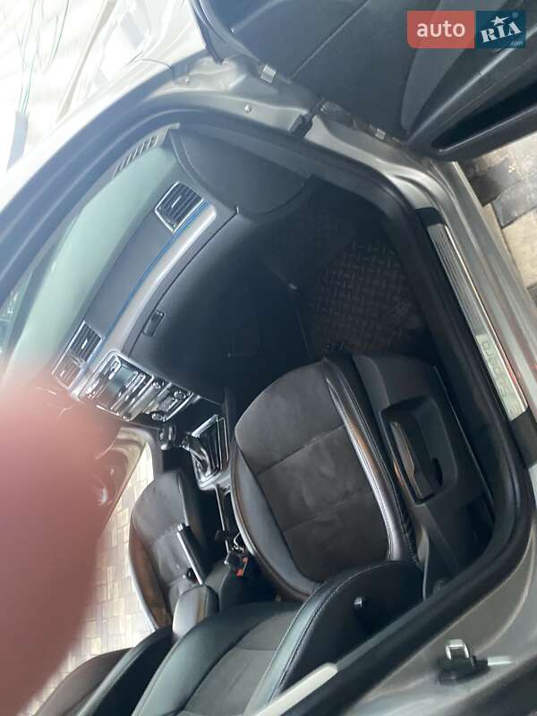 Лифтбек Skoda Superb 2009 в Петрове фото 15 Лифтбек Skoda Superb 2009 в Петрове