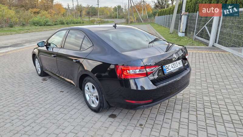Лифтбек Skoda Superb 2016 в Львове фото 21 Лифтбек Skoda Superb 2016 в Львове