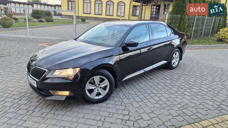 Лифтбек Skoda Superb 2016 в Львове фото 74 Лифтбек Skoda Superb 2016 в Львове