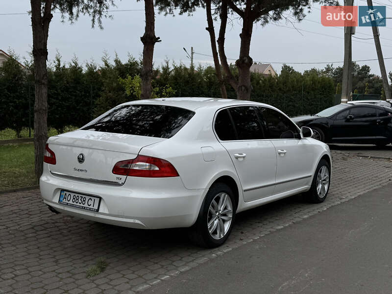Лифтбек Skoda Superb 2011 в Ужгороде фото 5 Лифтбек Skoda Superb 2011 в Ужгороде
