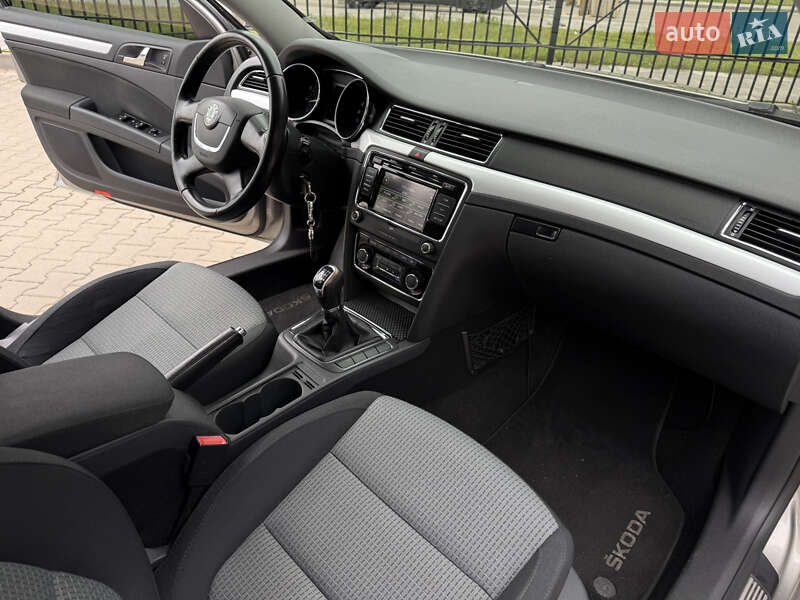 Ліфтбек Skoda Superb 2012 в Києві