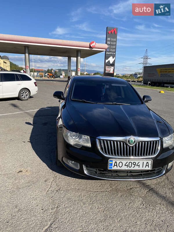Skoda Superb 2011 Skoda Superb 2011