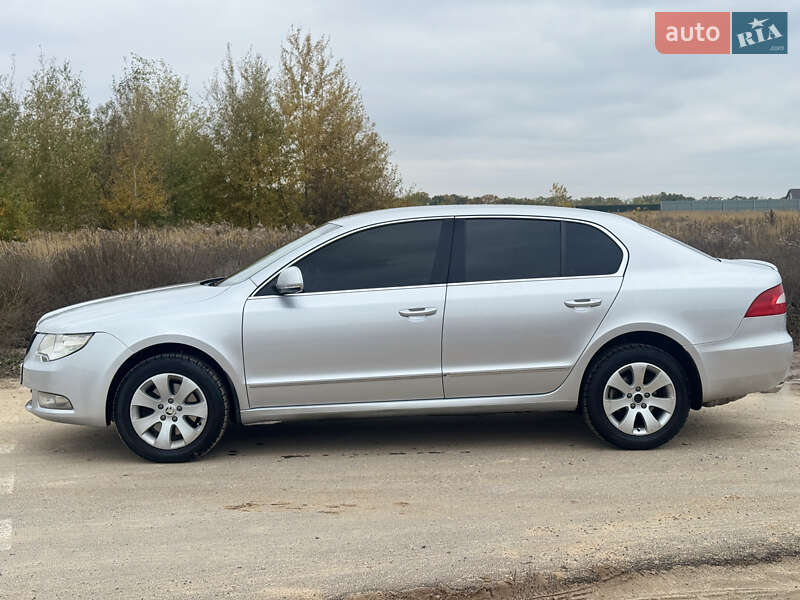Лифтбек Skoda Superb 2013 в Киеве