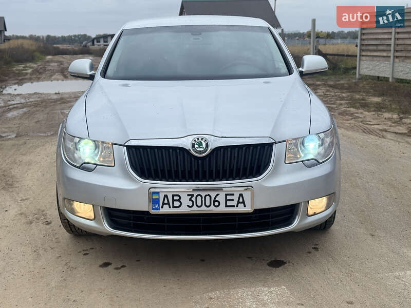 Лифтбек Skoda Superb 2013 в Киеве