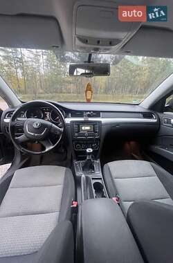 Универсал Skoda Superb 2011 в 
