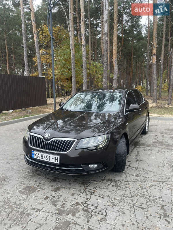 Лифтбек Skoda Superb 2014 в Гостомеле фото 2 Лифтбек Skoda Superb 2014 в Гостомеле