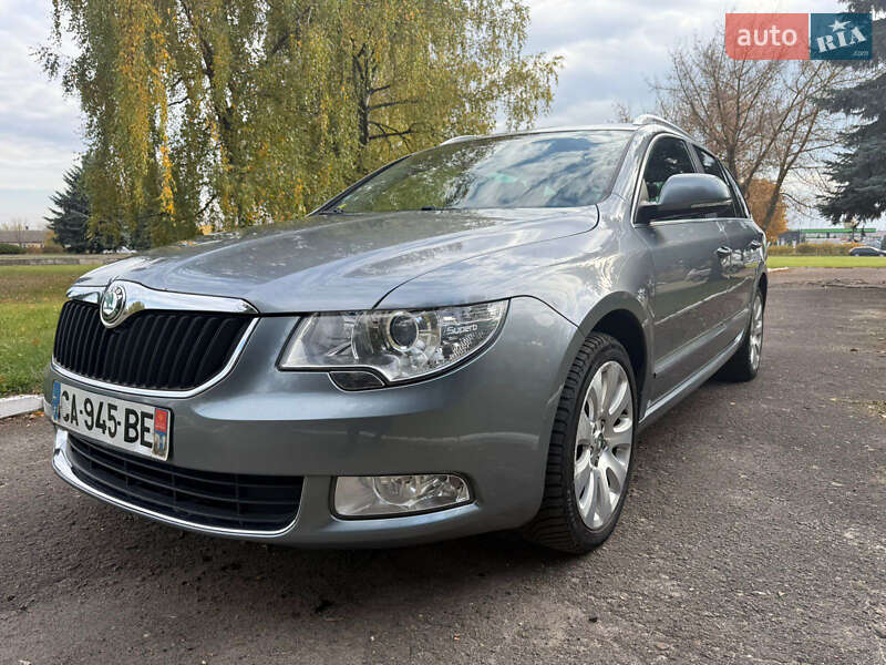 Skoda Superb 2011
