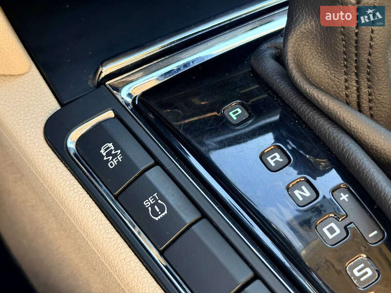 Ліфтбек Skoda Superb 2013 в Кривому Розі