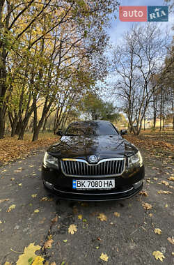 Ліфтбек Skoda Superb 2015 в  фото 7 Ліфтбек Skoda Superb 2015 в