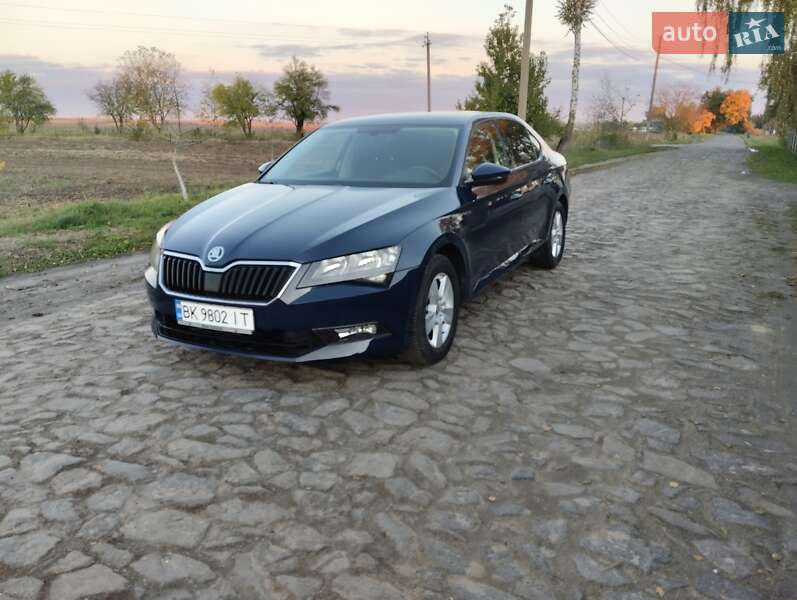 Лифтбек Skoda Superb 2017 в Дубно фото 3 Лифтбек Skoda Superb 2017 в Дубно