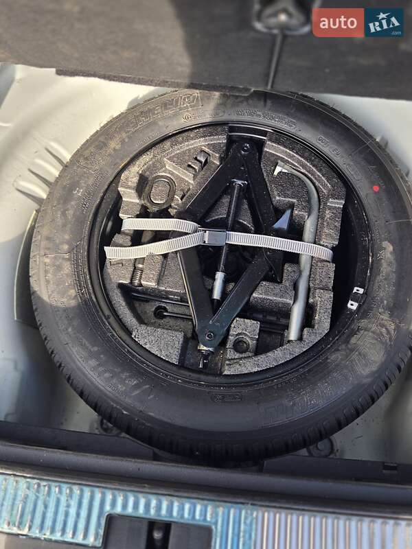 Универсал Skoda Superb 2016 в Бучаче