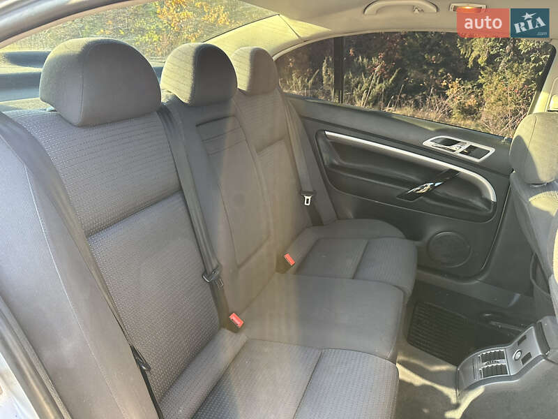 Лифтбек Skoda Superb 2006 в Ивано-Франковске фото 9 Лифтбек Skoda Superb 2006 в Ивано-Франковске