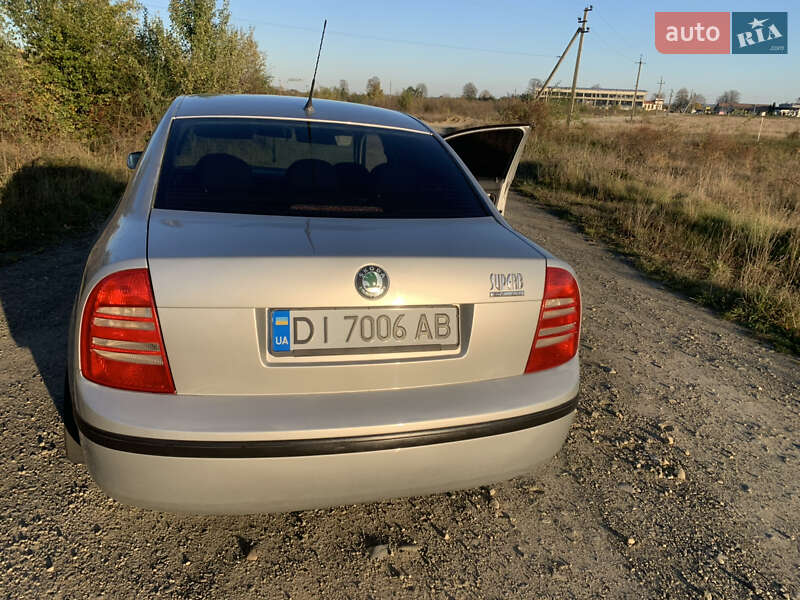 Лифтбек Skoda Superb 2006 в Ивано-Франковске фото 17 Лифтбек Skoda Superb 2006 в Ивано-Франковске