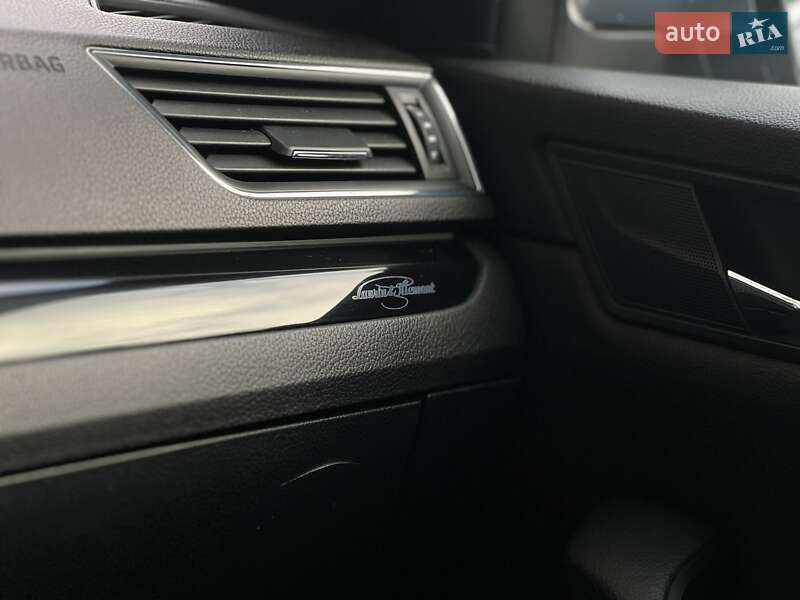 Универсал Skoda Superb 2018 в Ровно