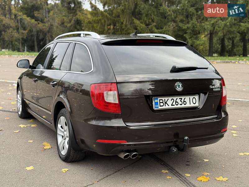 Универсал Skoda Superb 2012 в Ровно фото 31 Универсал Skoda Superb 2012 в Ровно