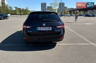 Універсал Skoda Superb 2015 в  фото 8 Універсал Skoda Superb 2015 в