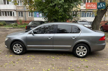 Ліфтбек Skoda Superb 2011 в Кривому Розі