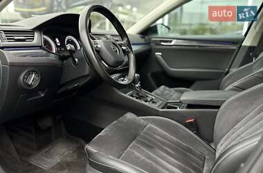 Лифтбек Skoda Superb 2020 в 